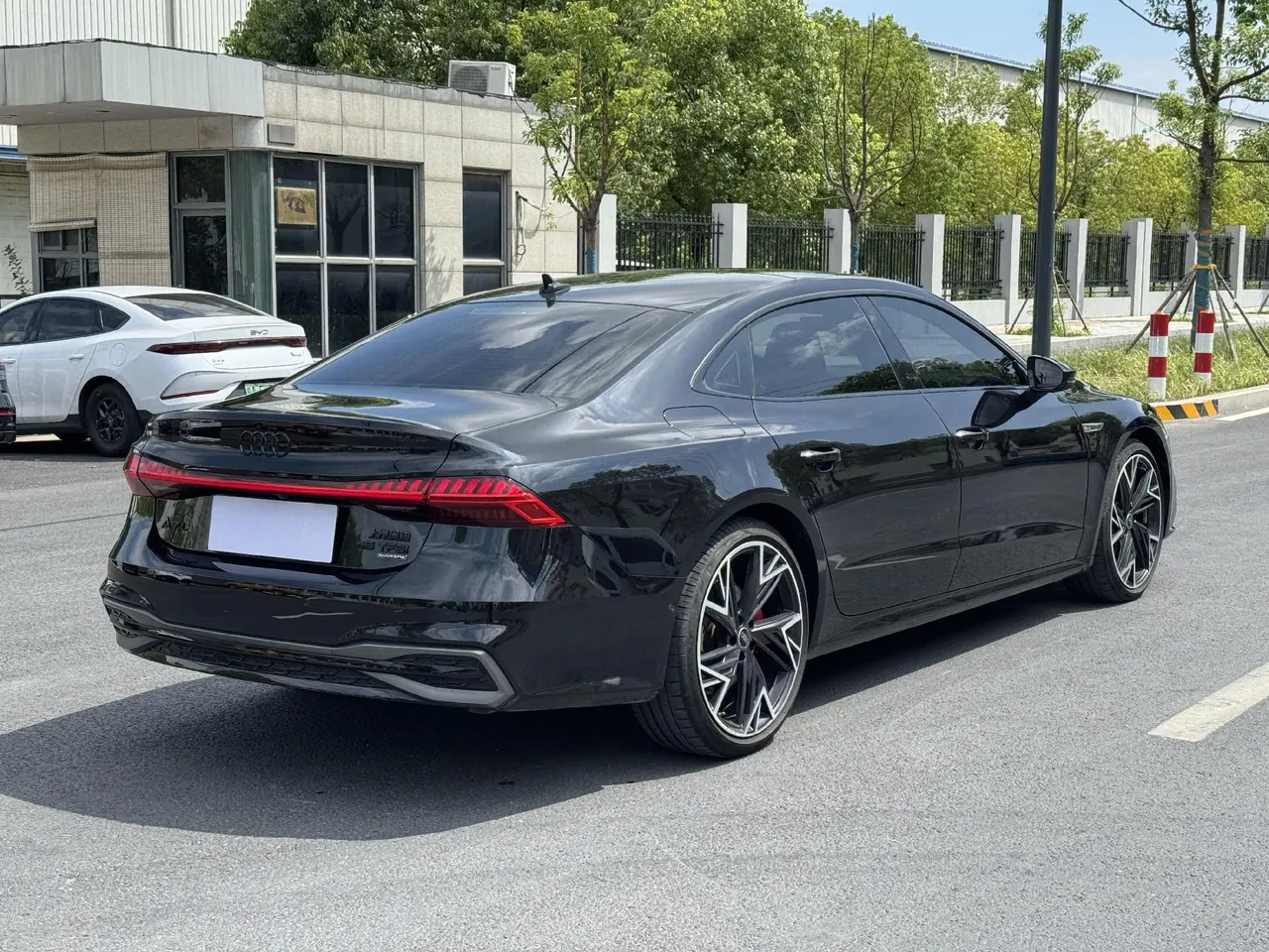 Audi 2024 A7L 2.0TFSI 45TFSI Quattro Black Samurai Edition Automatic Gear 4