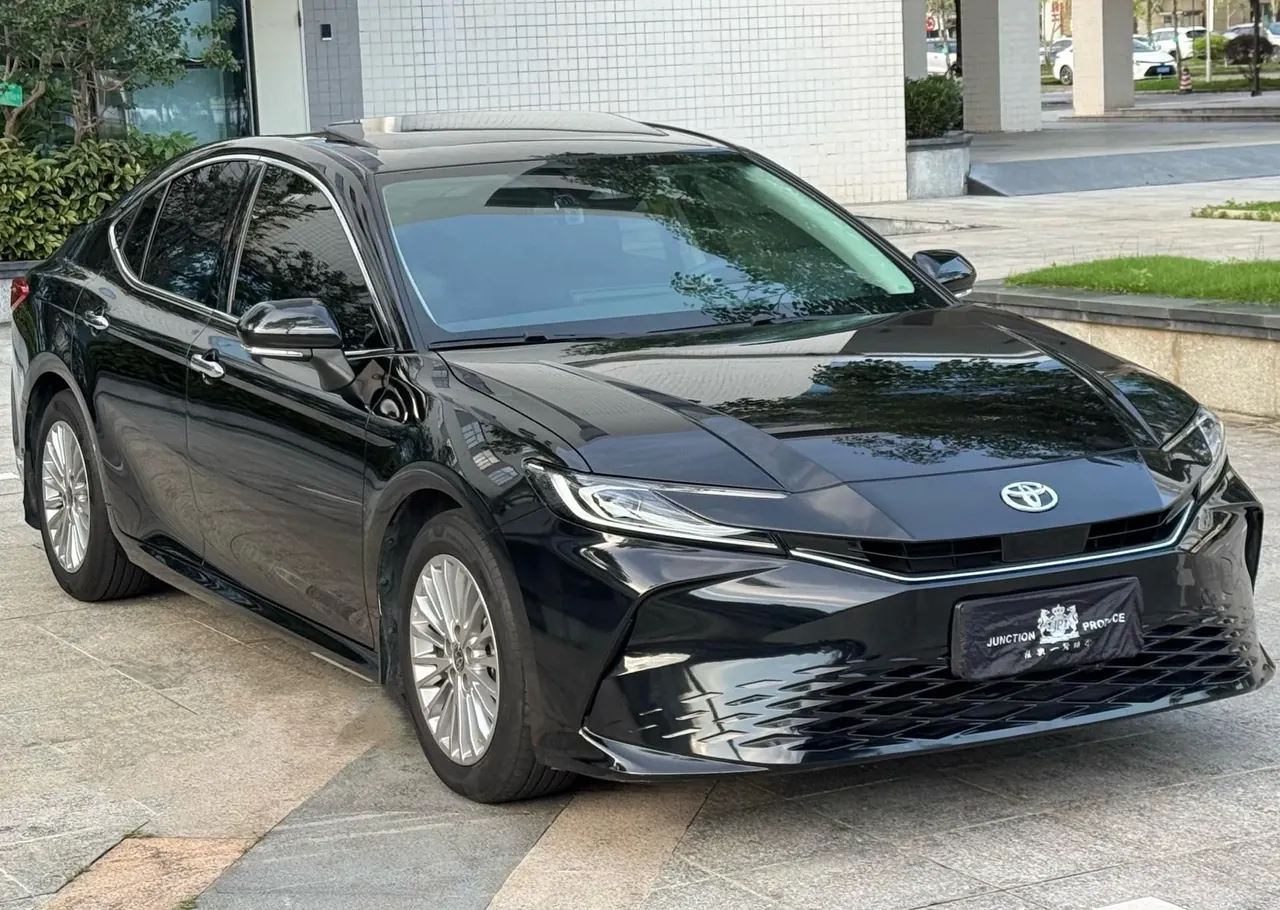 Toyota 2024 Camry 2.0GVP Stepless Deluxe Edition Automatic Transmission 3