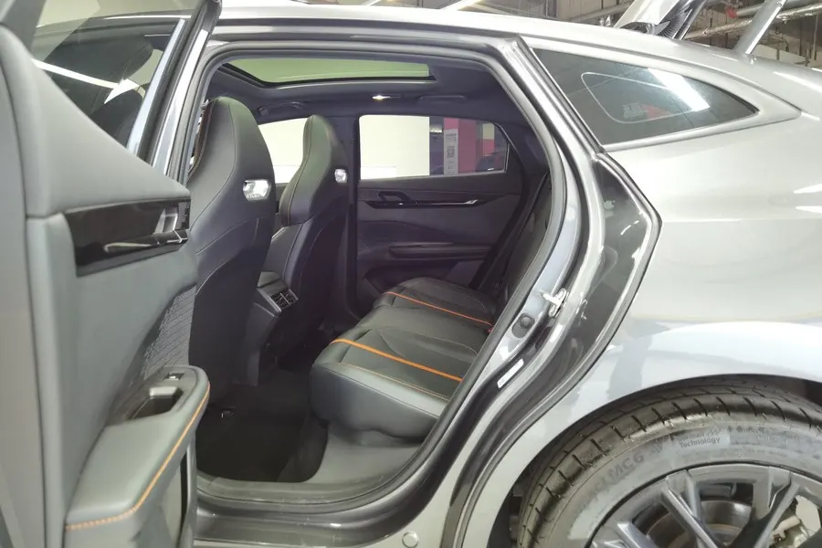 ChangAn 2024 UNI-V 1.5T exclusive automatic gear 6