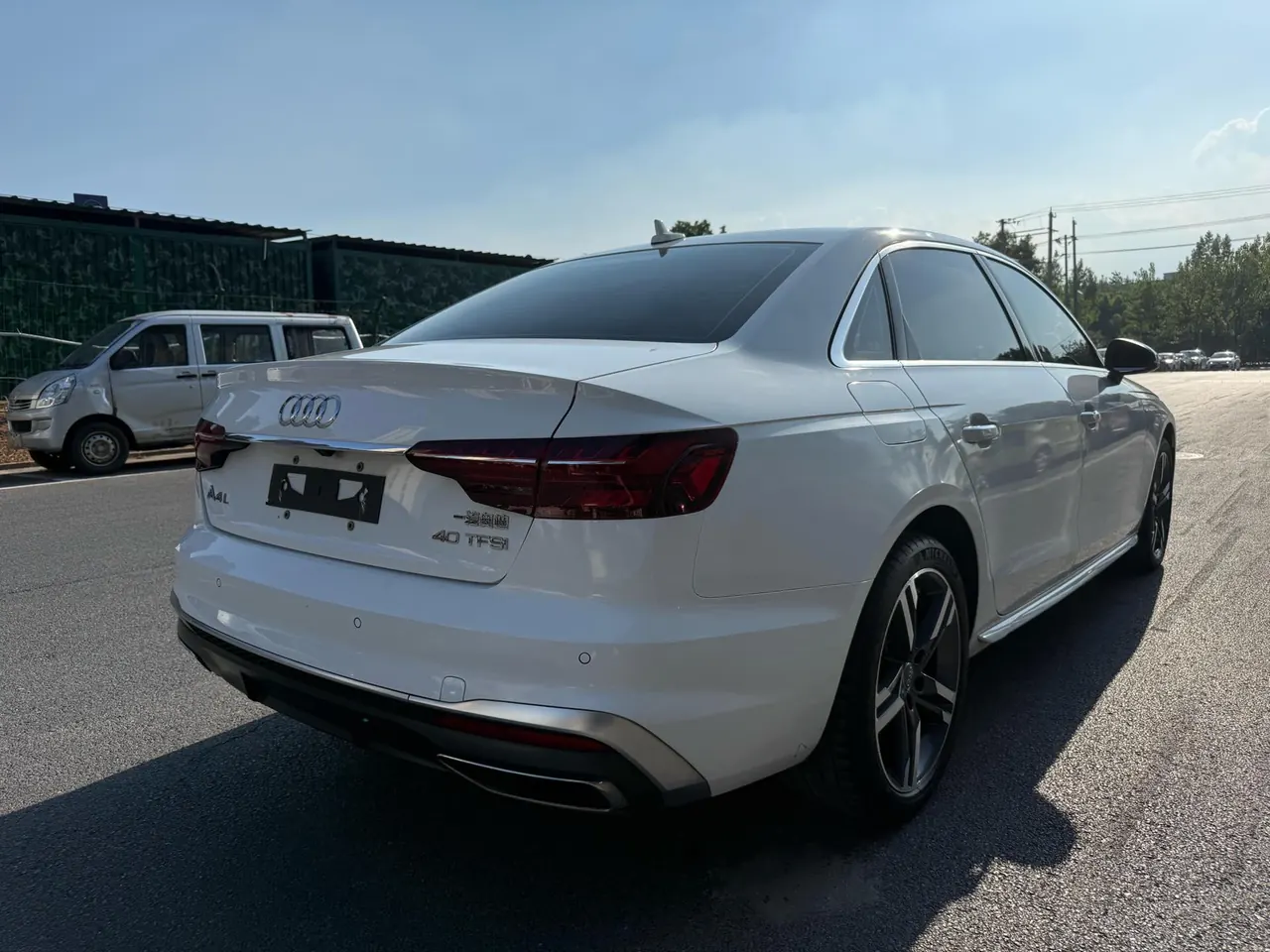 Audi 2022 A4L 2.0TFSI 40TFSI Fashion Dynamic Automatic 3