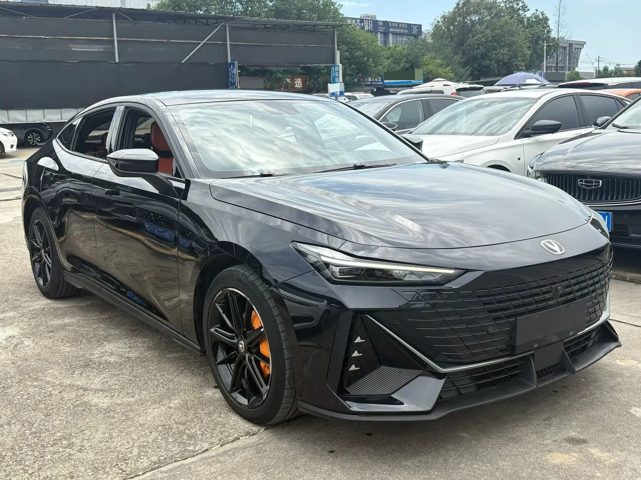 ChangAn 2022 UNI-V 1.5T honorable automatic gear 3