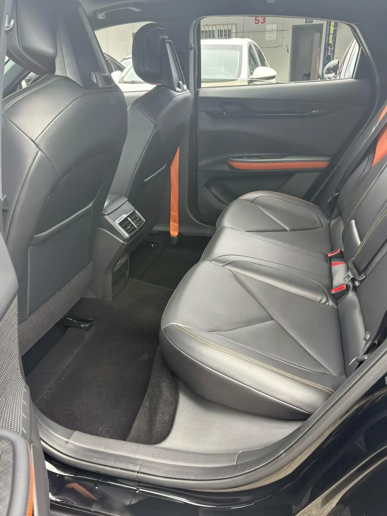 ChangAn 2022 UNI-V 1.5T honorable automatic gear 6