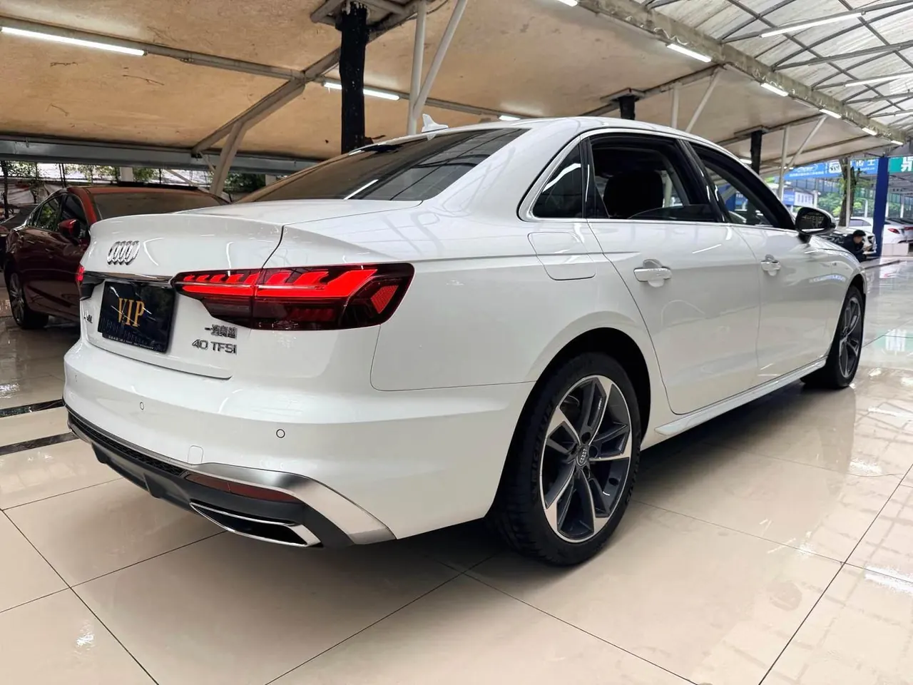 Audi 2020 A4L 2.0TFSI 40TFSI Fashion Dynamic Automatic 2