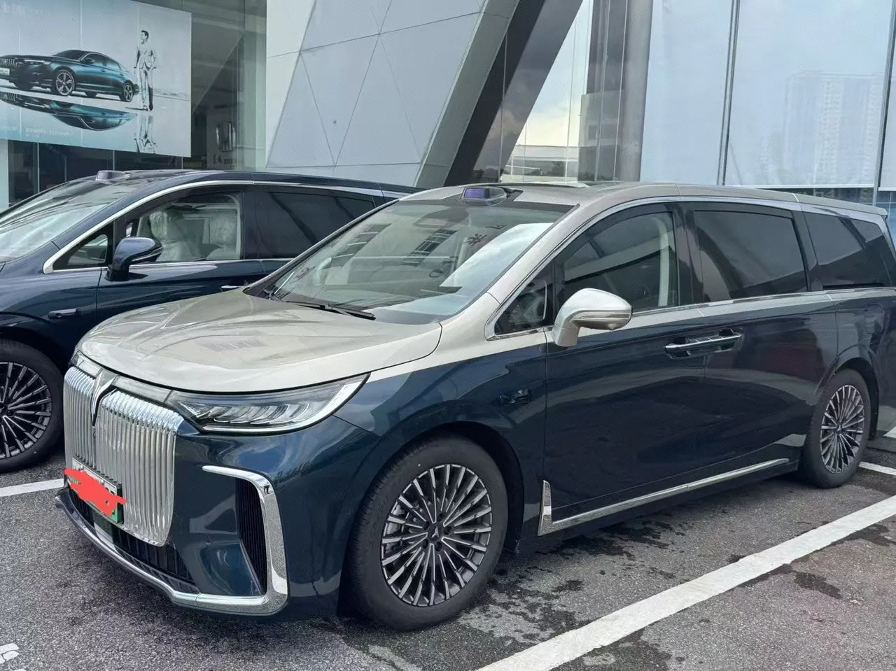 Open image lightbox: Voyah 2026 dreamers PHEV 1.5T dry Kun Ultra automatic gear