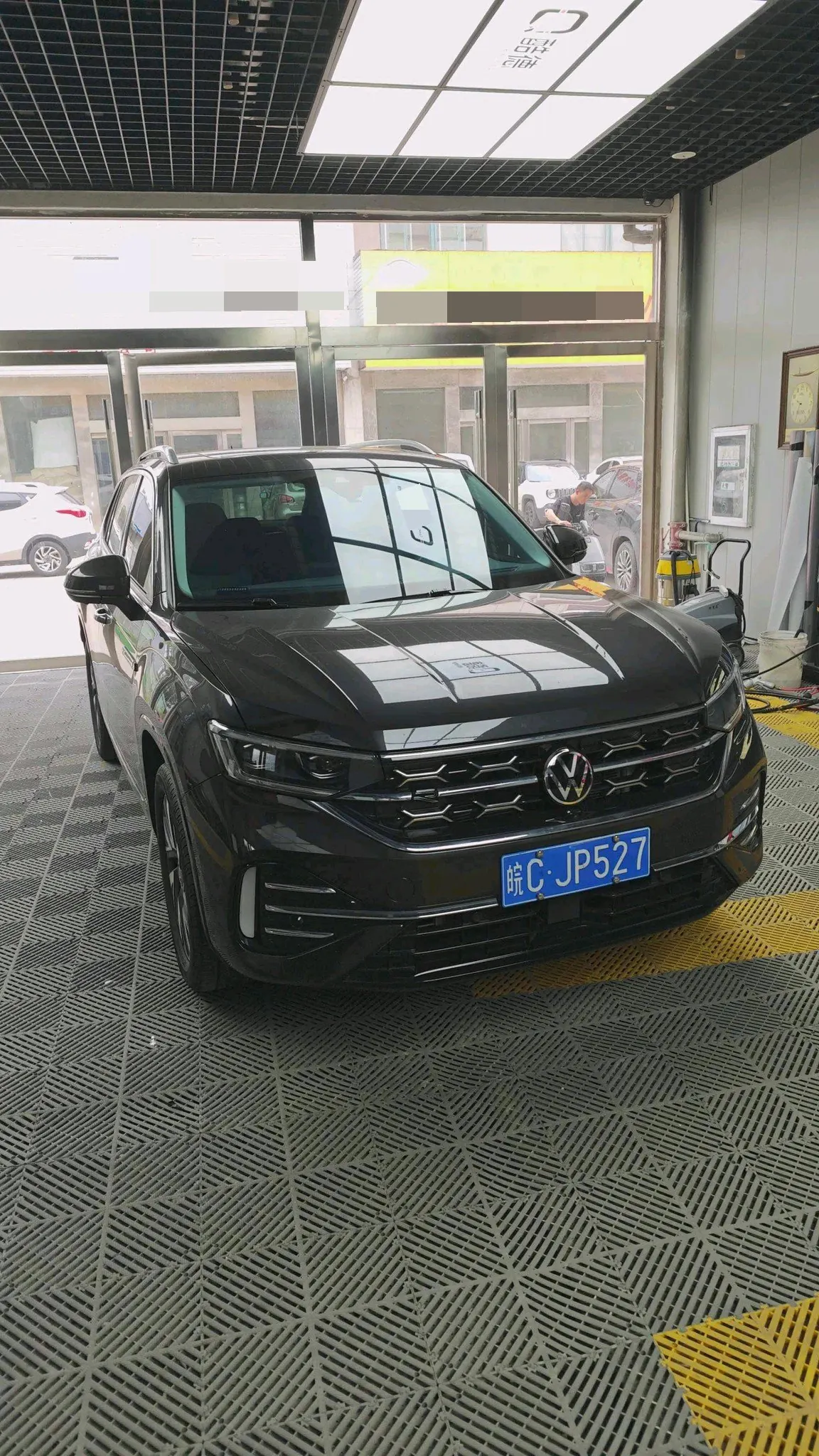 Volkswagen 2024 Tanyue 2.0TSI 330TSI Two-Drive R-Line High-Energy Edition Automatic Gear 5
