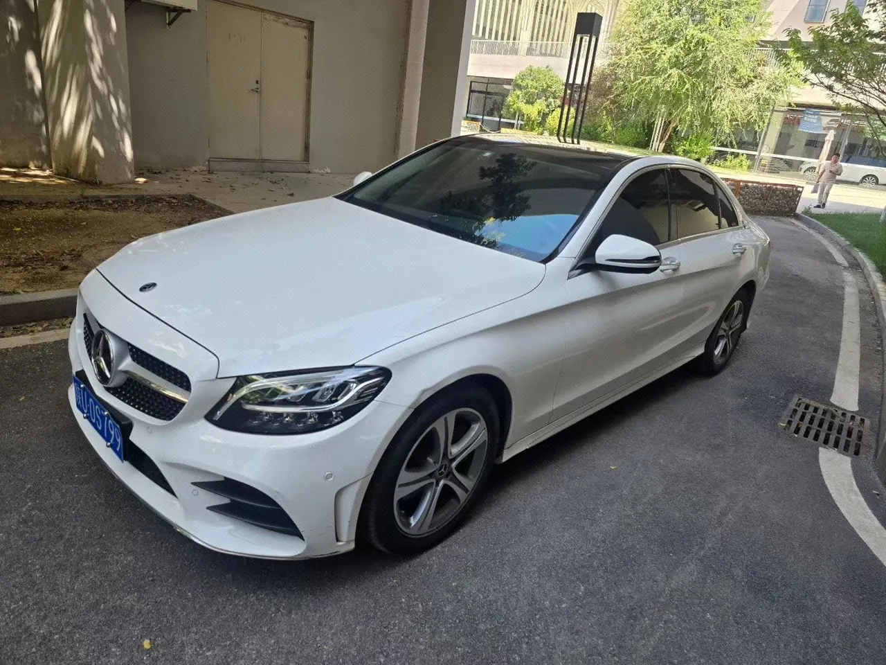 打开图片灯箱:Mercedes Benz Class C 2021 C 260 L 48V 1.5T Sports Edition Automatic Gear