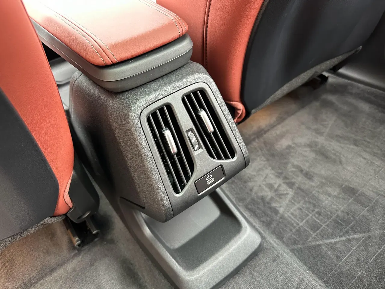 BMW 2026 iX1 eDrive25L eDrive25L m sports suit automatic gear 10