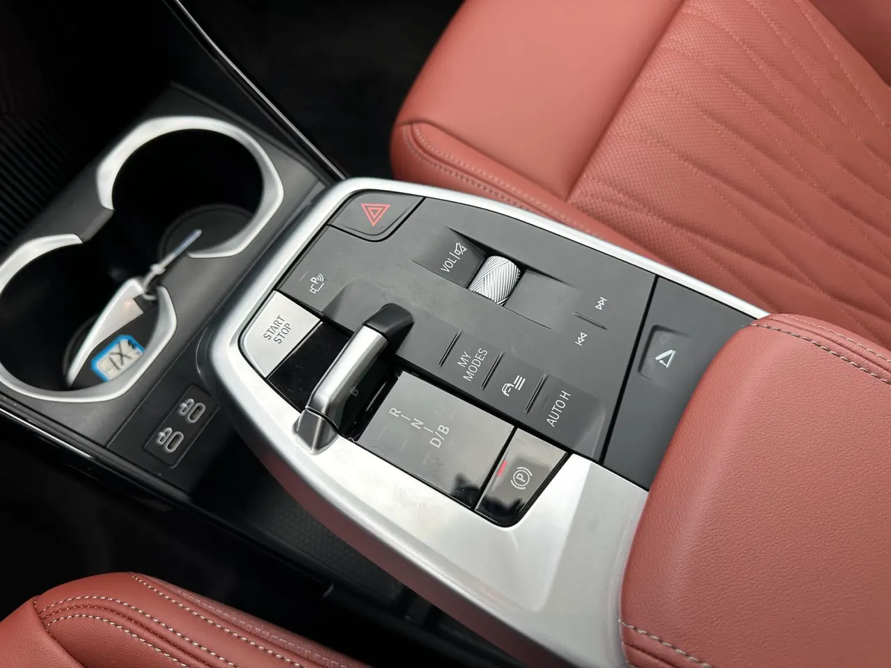 BMW 2026 iX1 eDrive25L eDrive25L m sports suit automatic gear 17