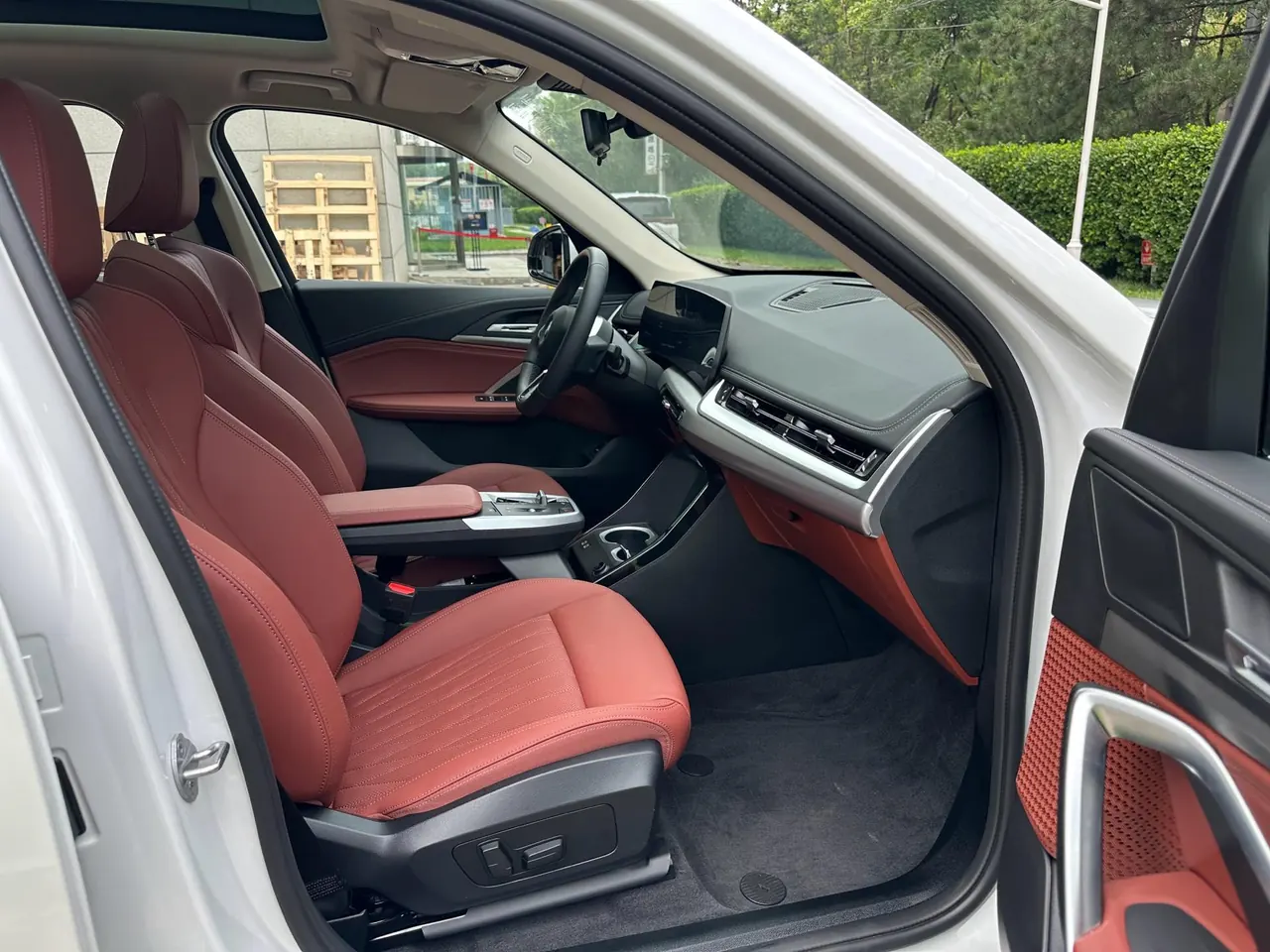 BMW 2026 iX1 eDrive25L eDrive25L m sports suit automatic gear 20