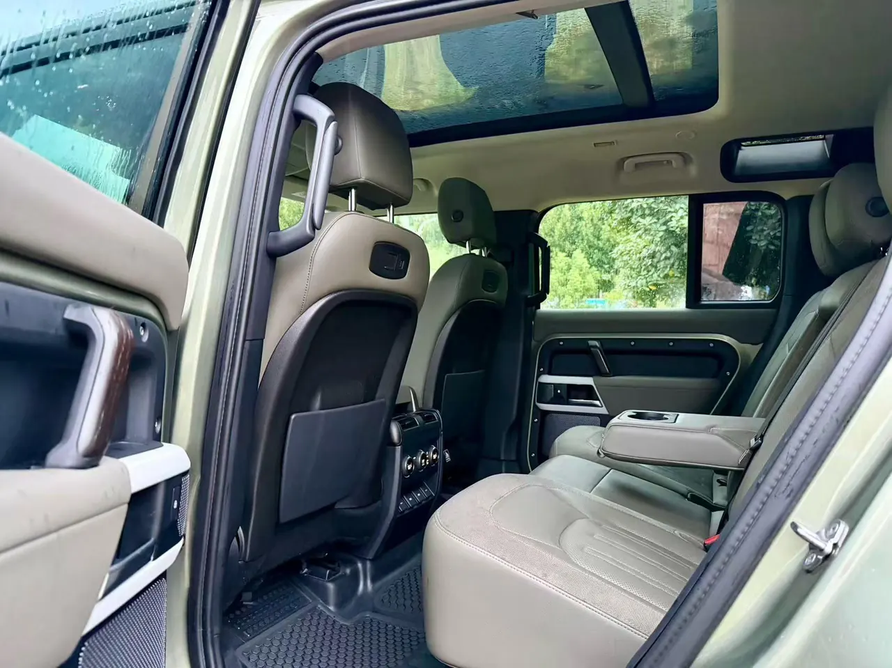 Land Rover Guard (Imported) 2020 Guard 110 3.0T X P400 Automatic Gear 6