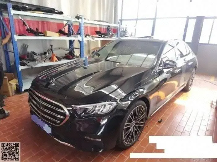 打开图片灯箱:Mercedes Benz E-Class 2026 model E 300 L 48V 2.0T Luxury Edition Automatic