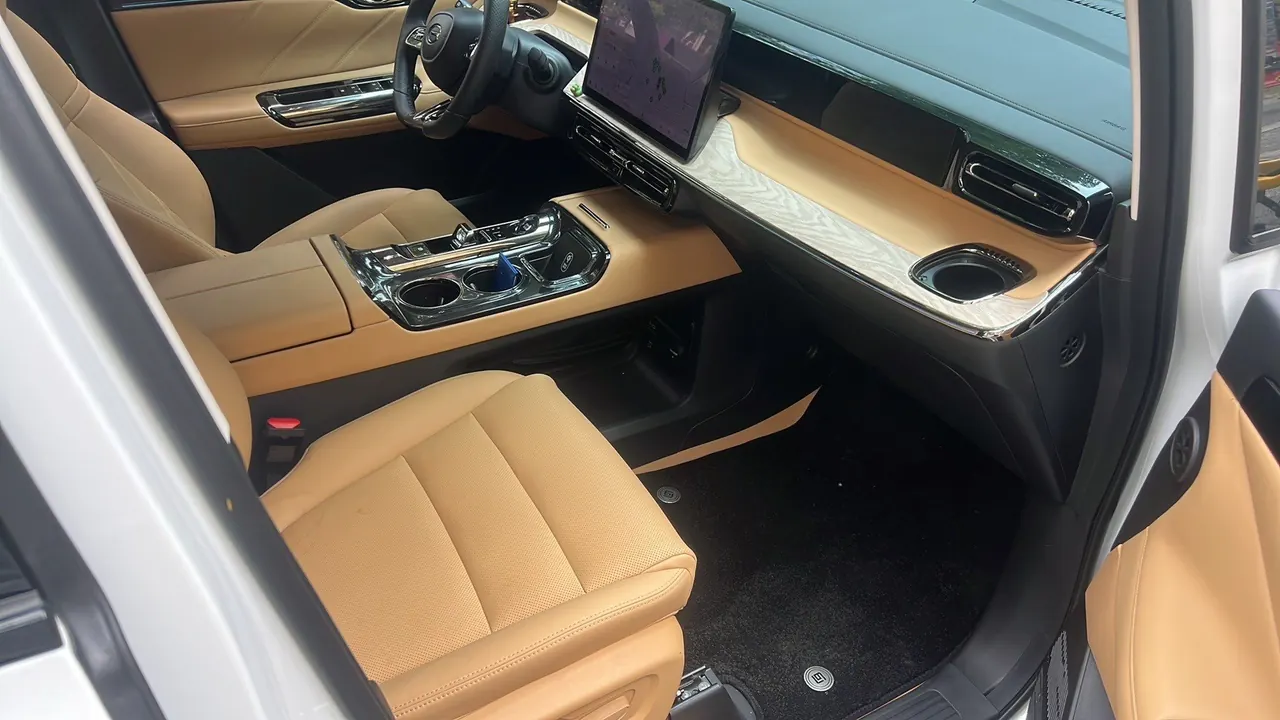 GAC Trumpchi 2024 E8 2.0 150km MAX Automatic Transmission 8