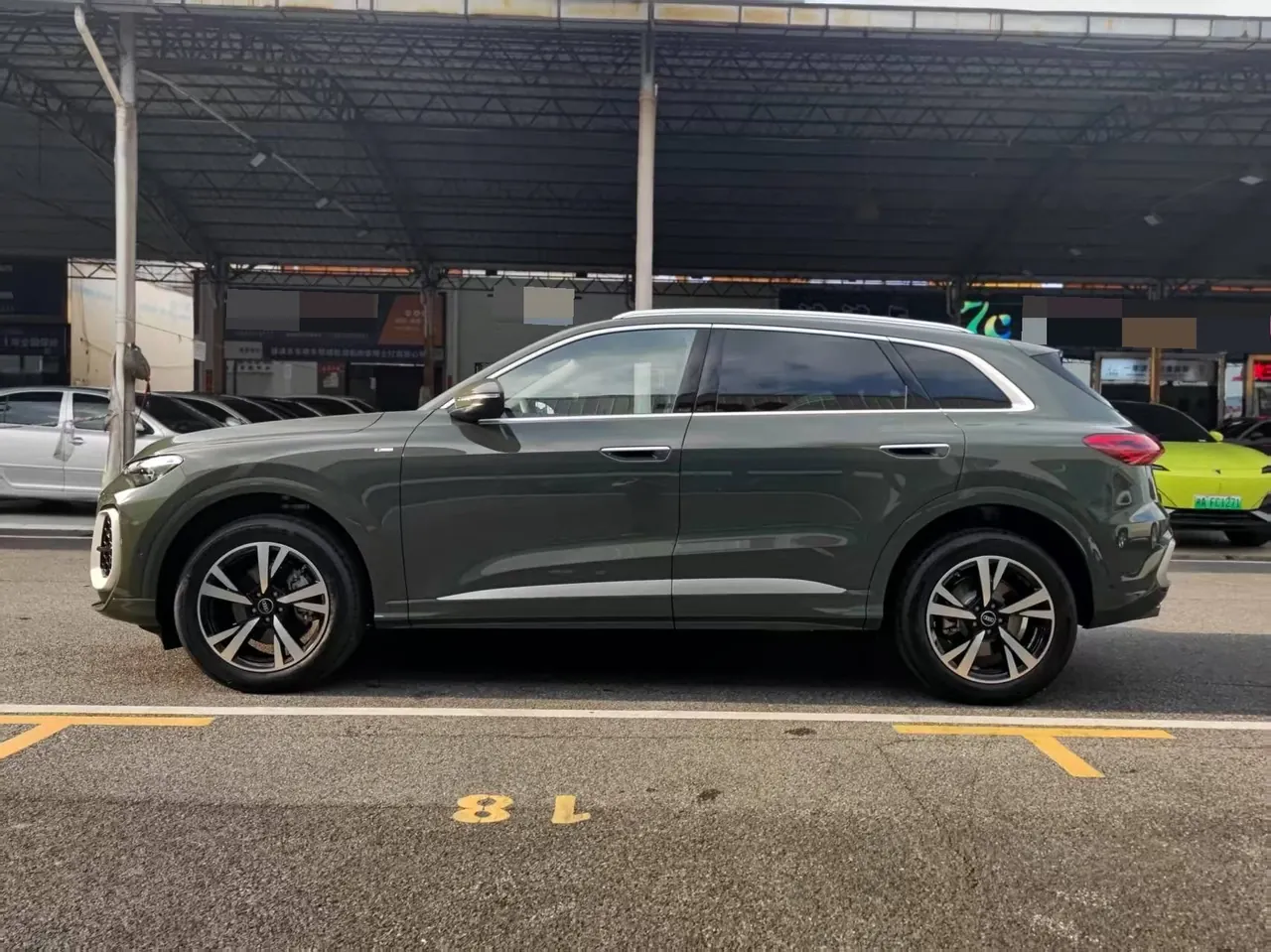 Audi 2026 Q5L 2.0T Smart Hybrid Luxury Automatic Gear 3
