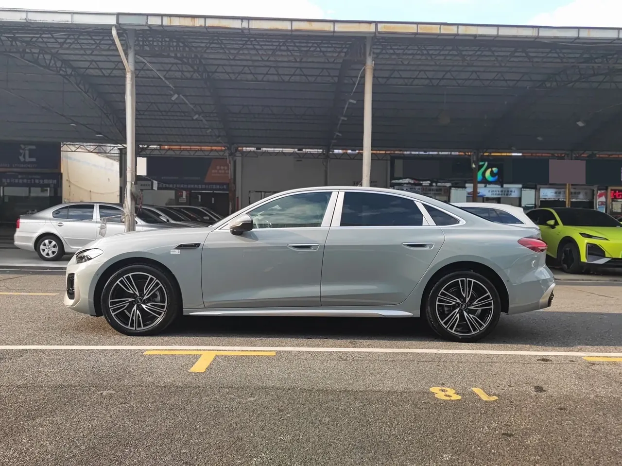 Audi 2026 A5L 2.0T Sport Plus Automatic 3