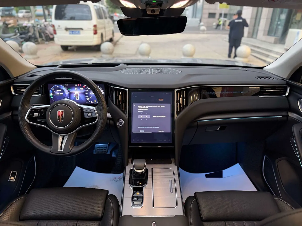 HongQi 2024 HS7 PHEV 2.0T 4-wheel drive flag collar version 6-seat automatic gear 11