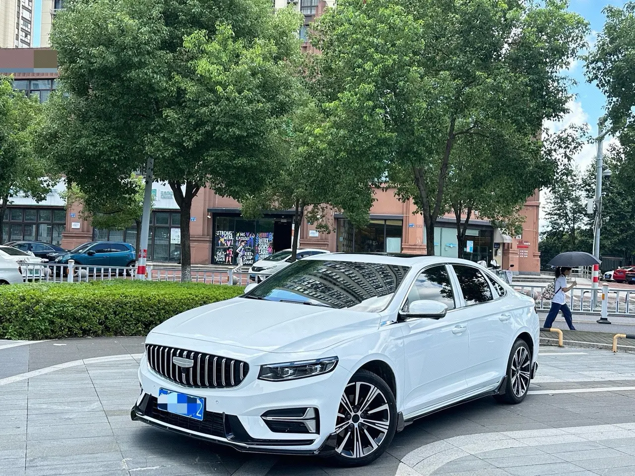 打开图片灯箱:Geely 2025 Star Rui 1.5TD Oriental Obsidian Kunlun Edition Automatic Gear
