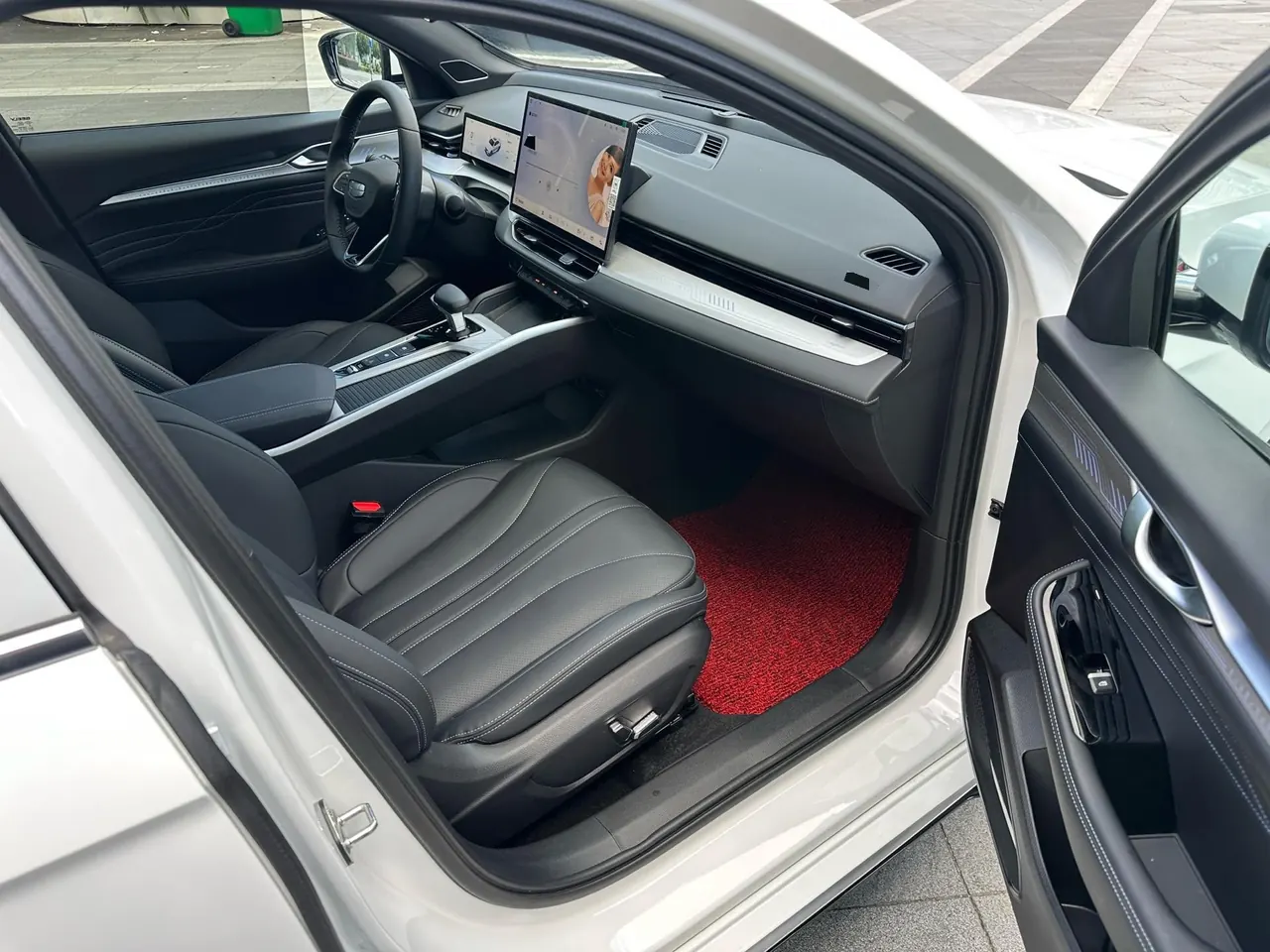 Geely 2025 Star Rui 1.5TD Oriental Obsidian Kunlun Edition Automatic Gear 7