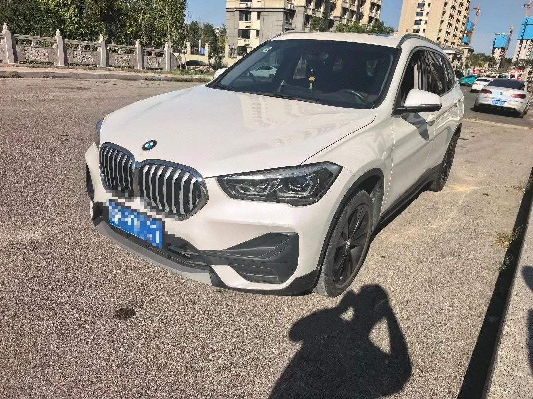 Open image lightbox: BMW 2021 X1 sDrive20Li 1.5T fashion automatic gear