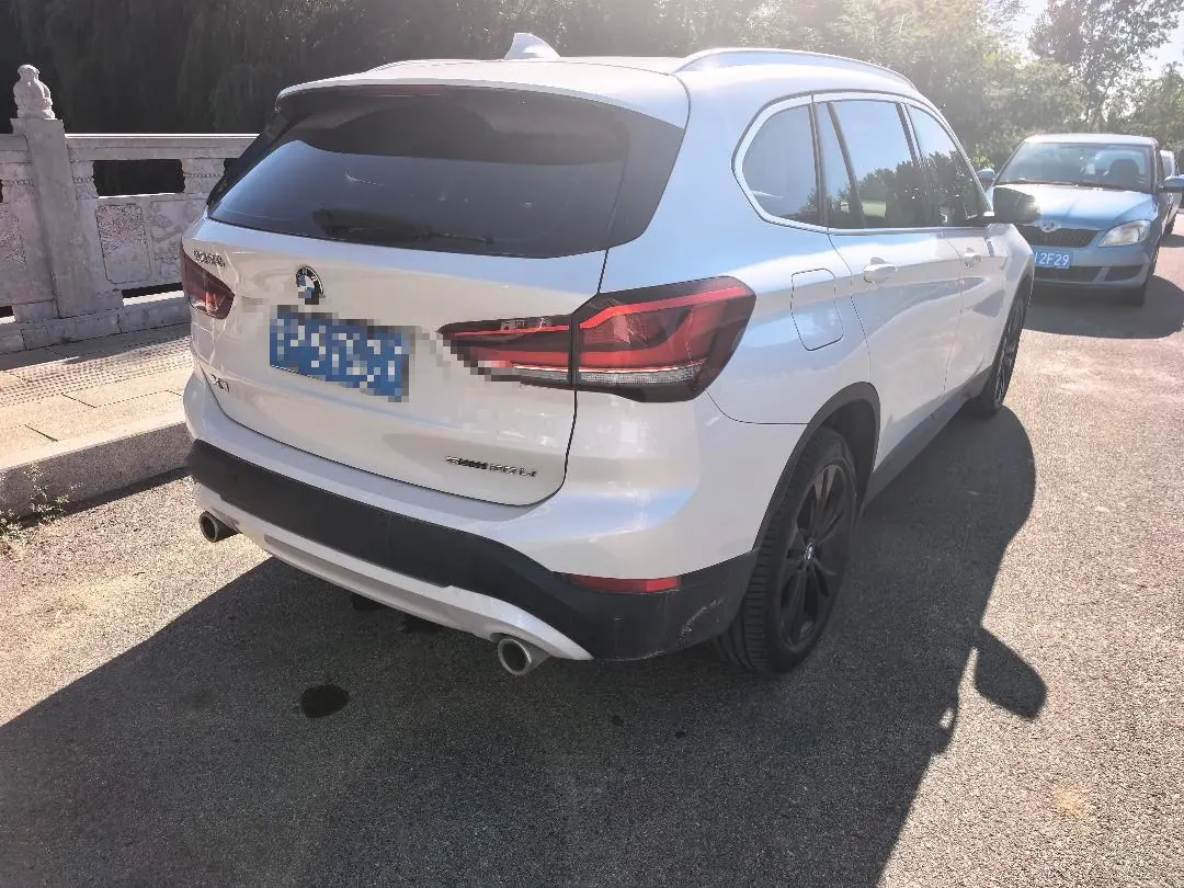 BMW 2021 X1 sDrive20Li 1.5T fashion automatic gear 4