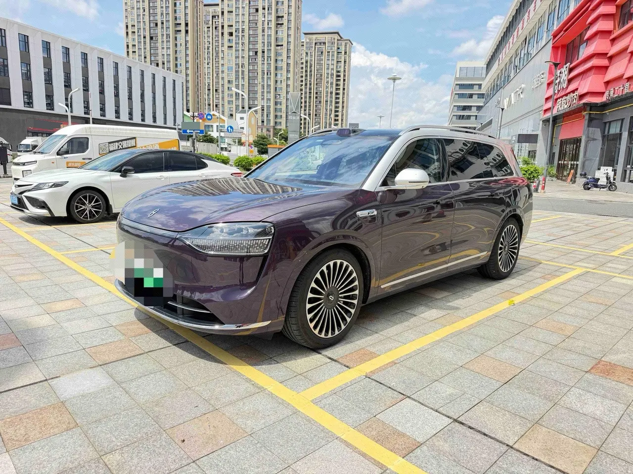 打开图片灯箱:AITO 2025 AITO M9 extended range Ultra version 52kWh5 seat version automatic gear