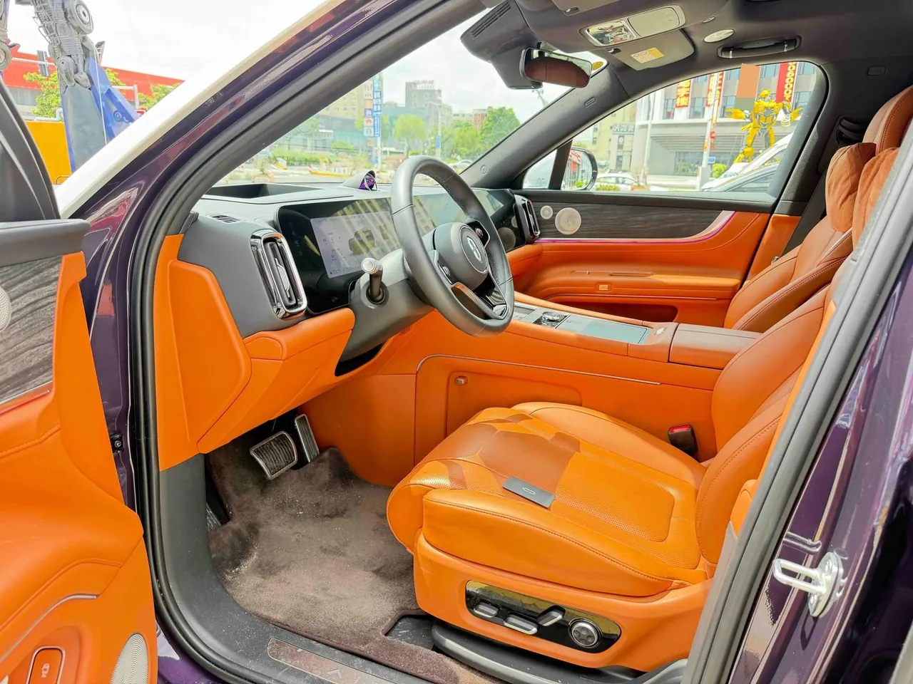 AITO 2025 AITO M9 extended range Ultra version 52kWh5 seat version automatic gear 2
