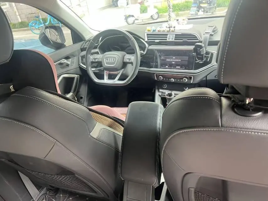 Audi 2022 Q3 1.4TFSI 35TFSI Fashion Dynamic Automatic 4