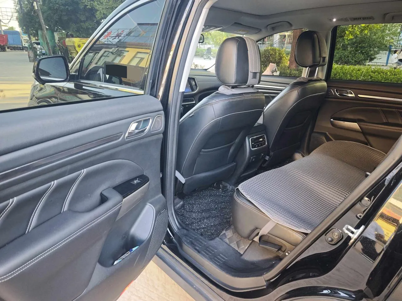 Chuanqi 2020 GS8 2.0T 390T Two-Drive Deluxe Zhilian Commemorative Edition Seven-seat Automatic Gear 5