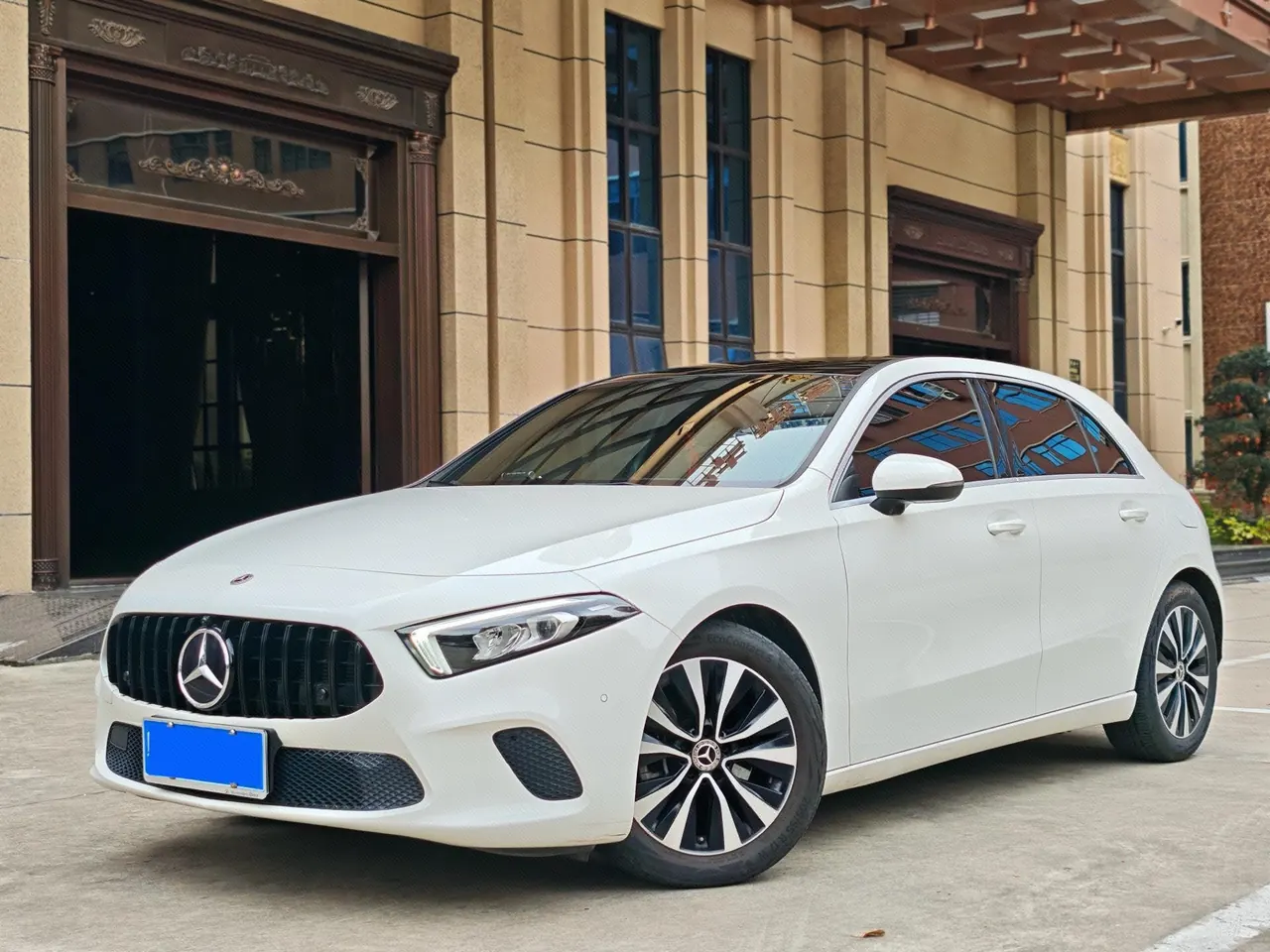 Open image lightbox: Mercedes Benz Class A (Imported) 2021 A 200 1.3T Fashion Automatic Gear