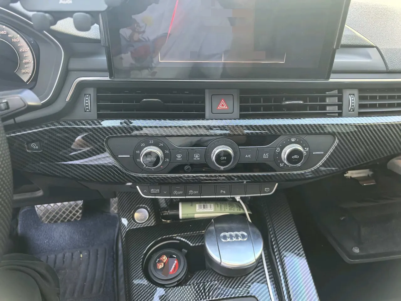 Audi 2020 A4L 2.0TFSI 40TFSI Deluxe Dynamic Automatic 12