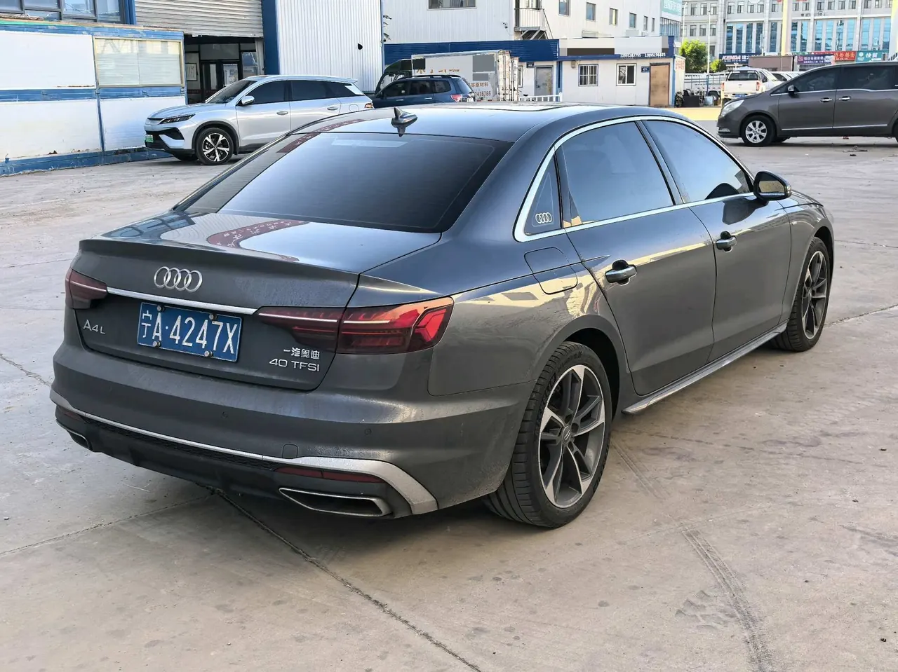 Audi 2020 A4L 2.0TFSI 40TFSI Deluxe Dynamic Automatic 9
