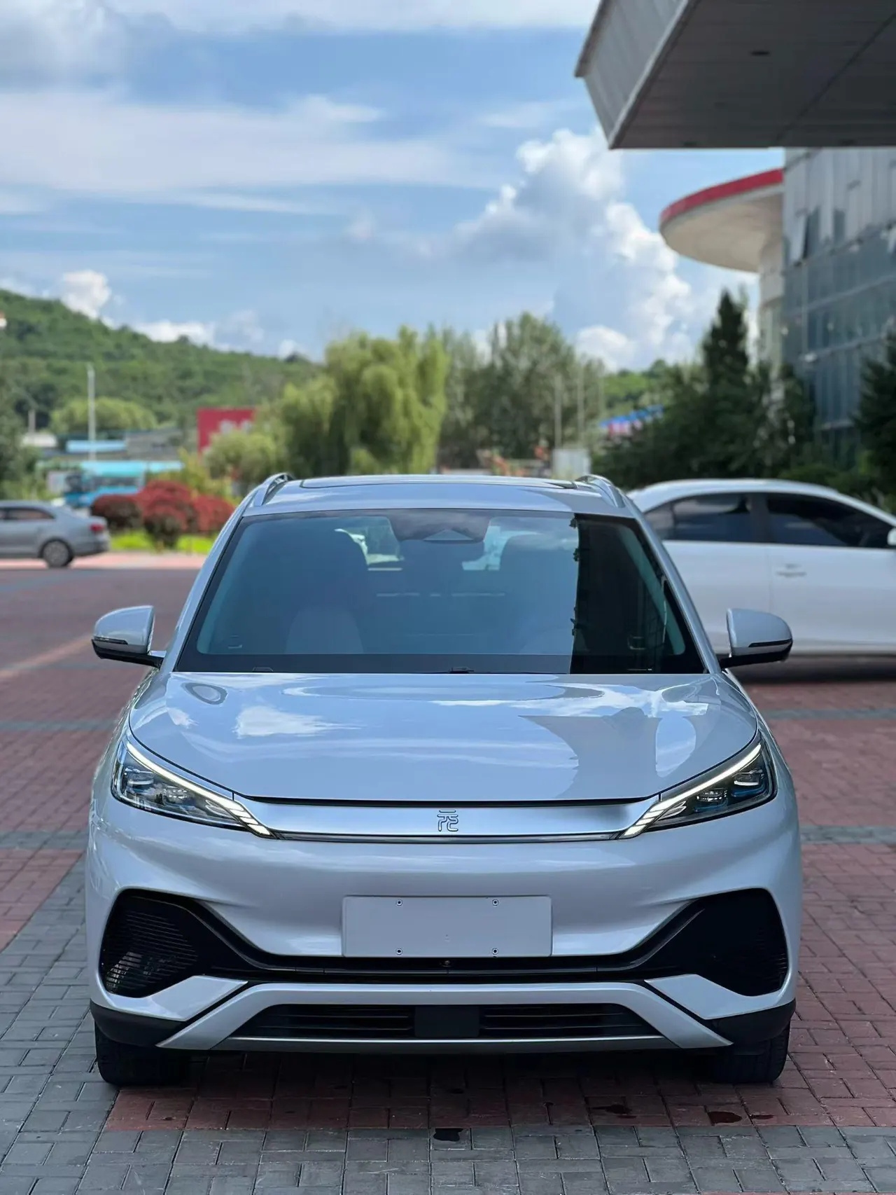 BYD yuan PLUS 2022 yuan PLUS 430KM luxury automatic gear 2