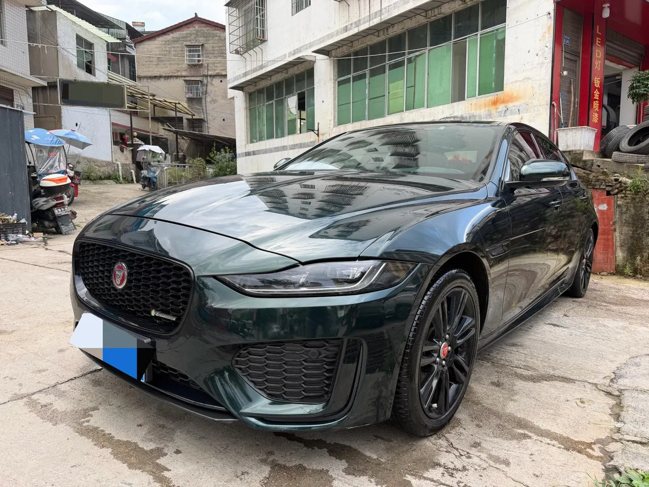 Open image lightbox: Jaguar 2021 XEL 2.0T 250PS S Enterprising and Elegant Automatic Gear