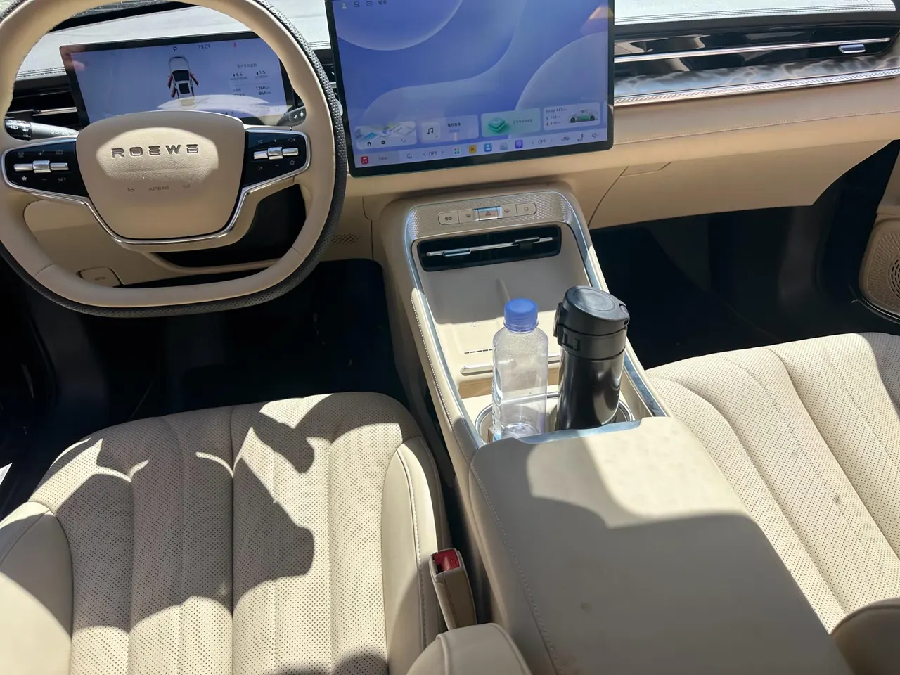 Roewe 2025 M7 DMH 1.5 160km Premium Edition Automatic Gear 6