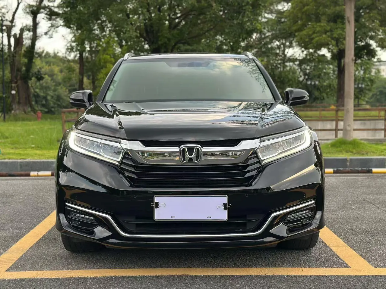 Honda 2020 Crown Road 2.0T 370TURBO Two-Drive Deluxe Automatic Gear 2