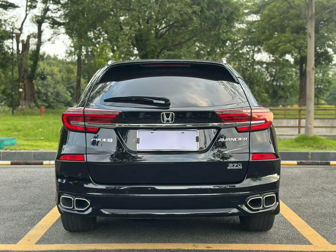 Honda 2020 Crown Road 2.0T 370TURBO Two-Drive Deluxe Automatic Gear 4