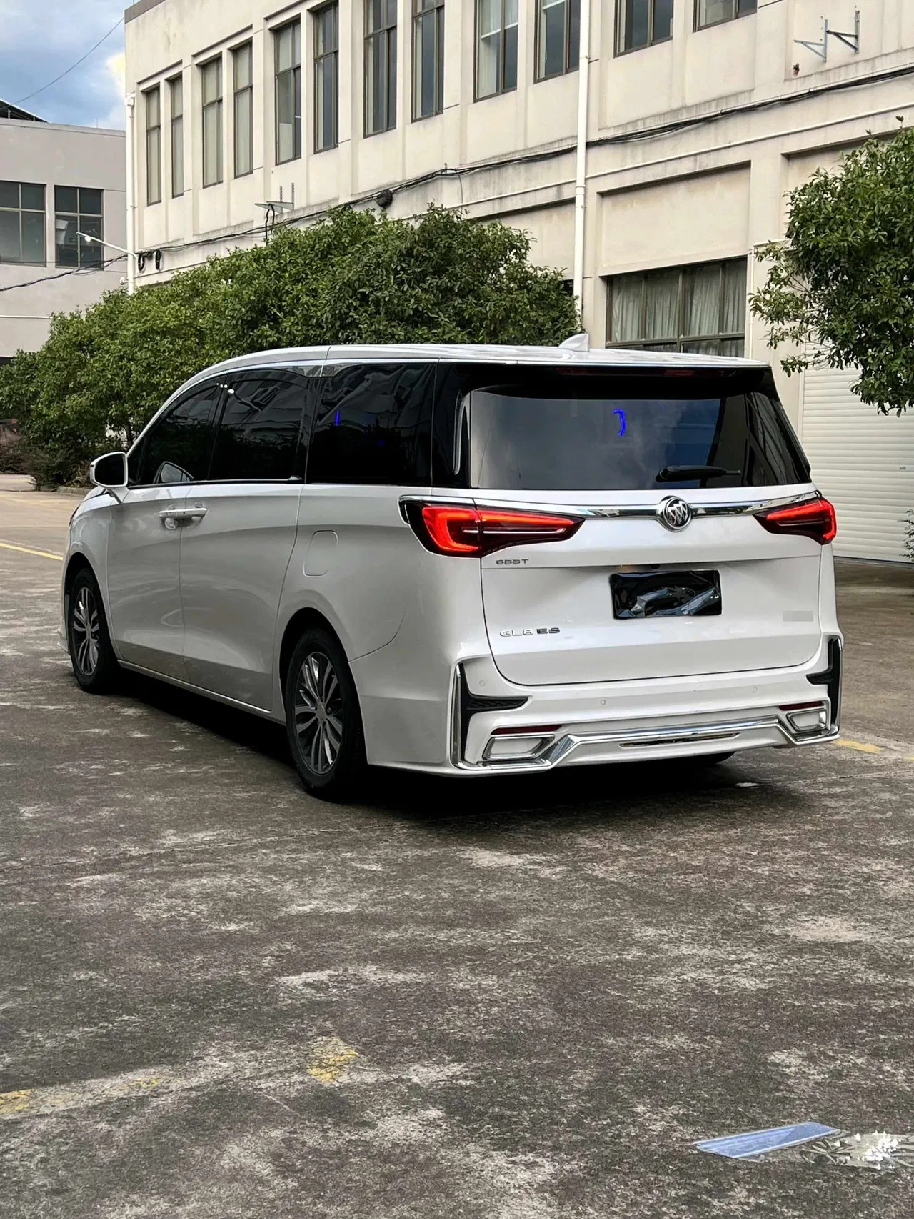 Buick 2020 GL8 ES Lu Zun 2.0T 653T Flagship Automatic Gear 10