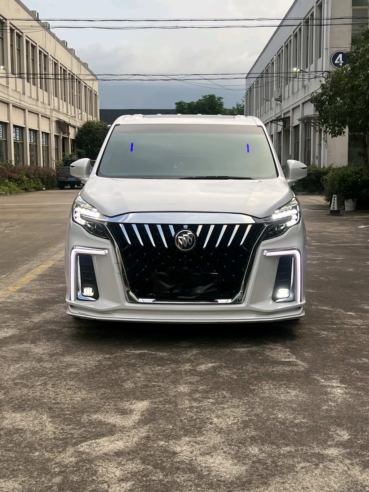 Buick 2020 GL8 ES Lu Zun 2.0T 653T Flagship Automatic Gear 3