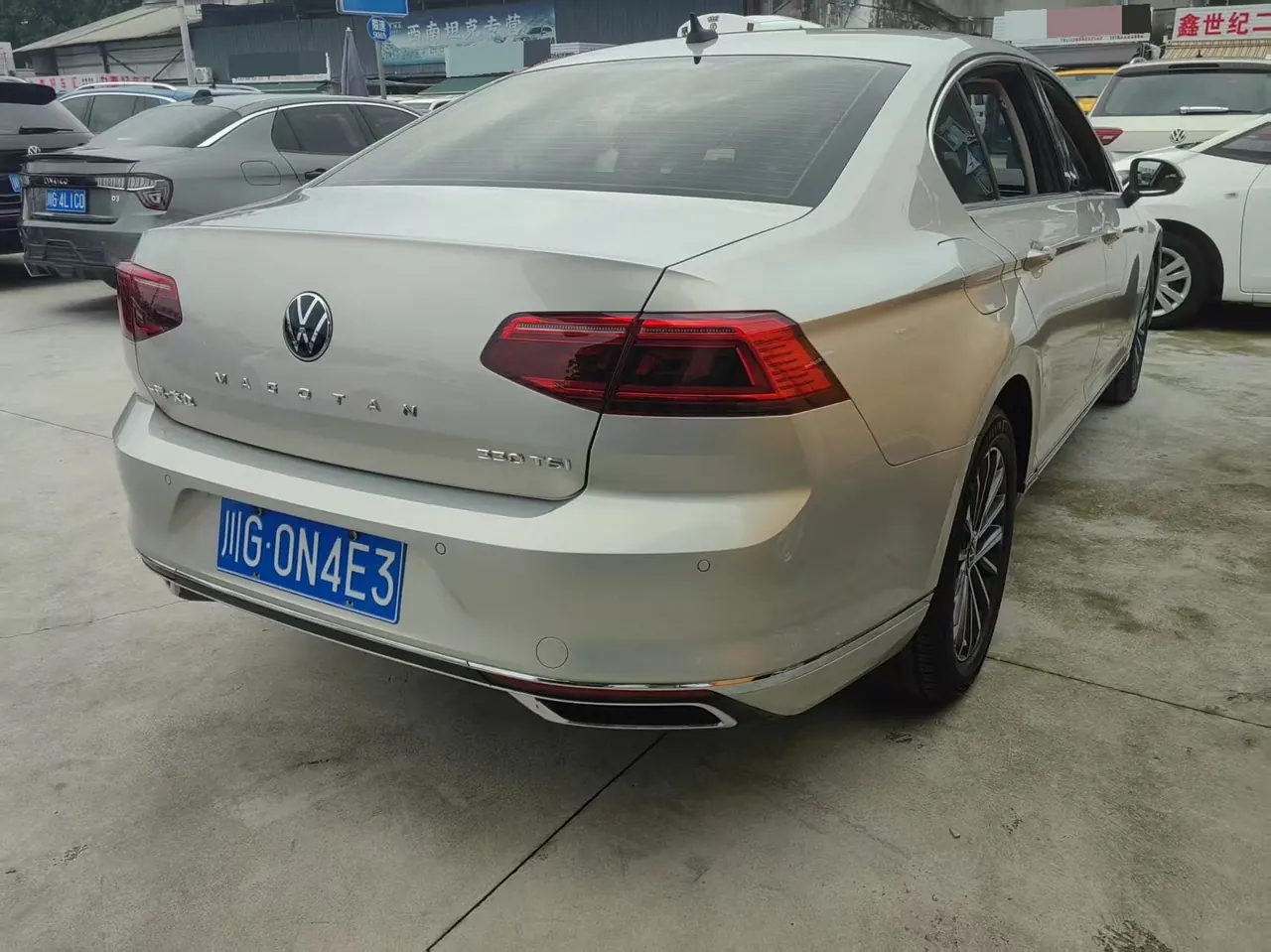 Volkswagen 2020 Magotan 2.0TSI 330TSI luxury automatic transmission 11