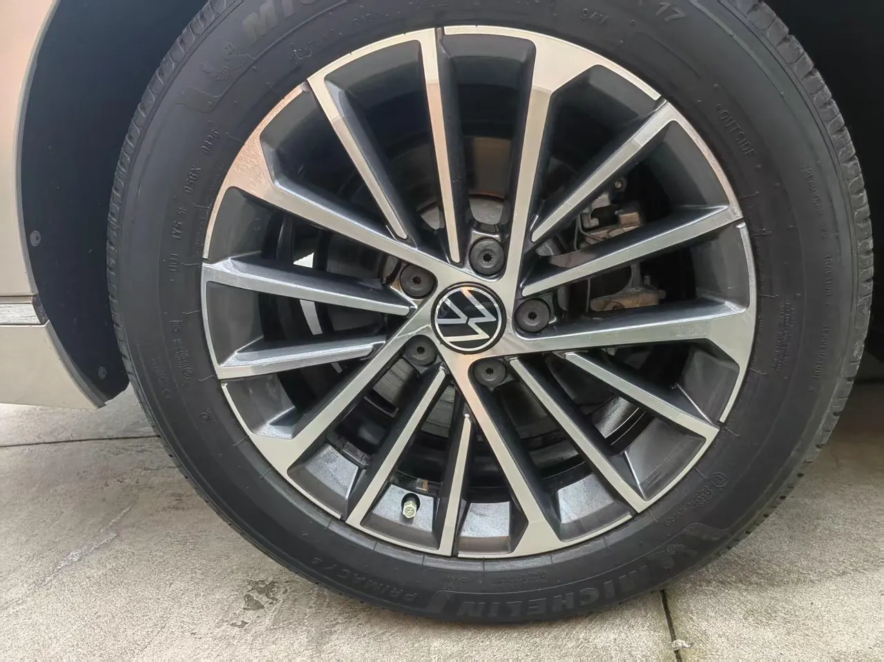 Volkswagen 2020 Magotan 2.0TSI 330TSI luxury automatic transmission 8