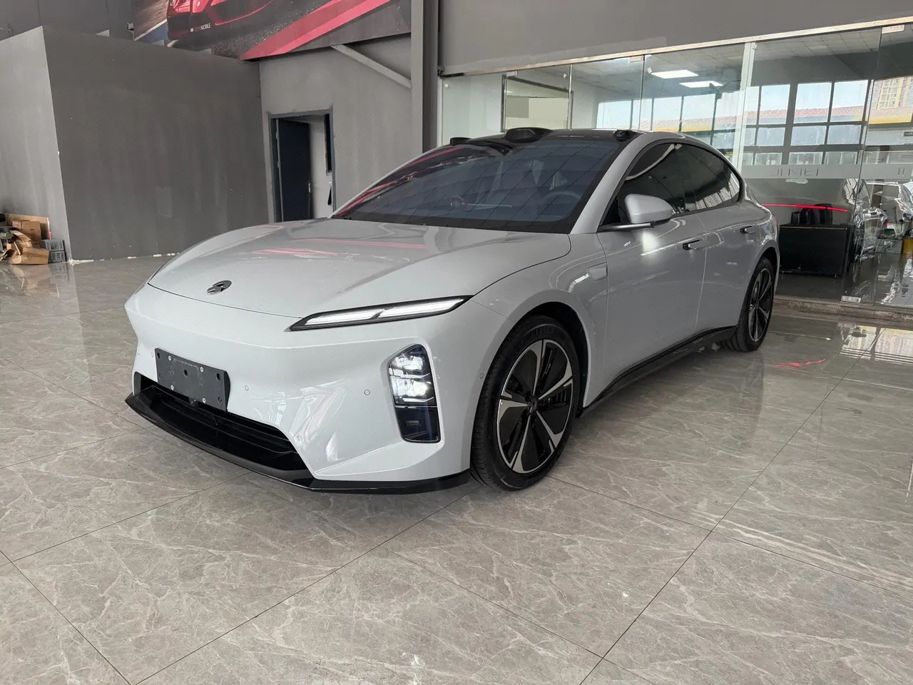 Open image lightbox: NIO 2026 ET 5 100kWh automatic gear