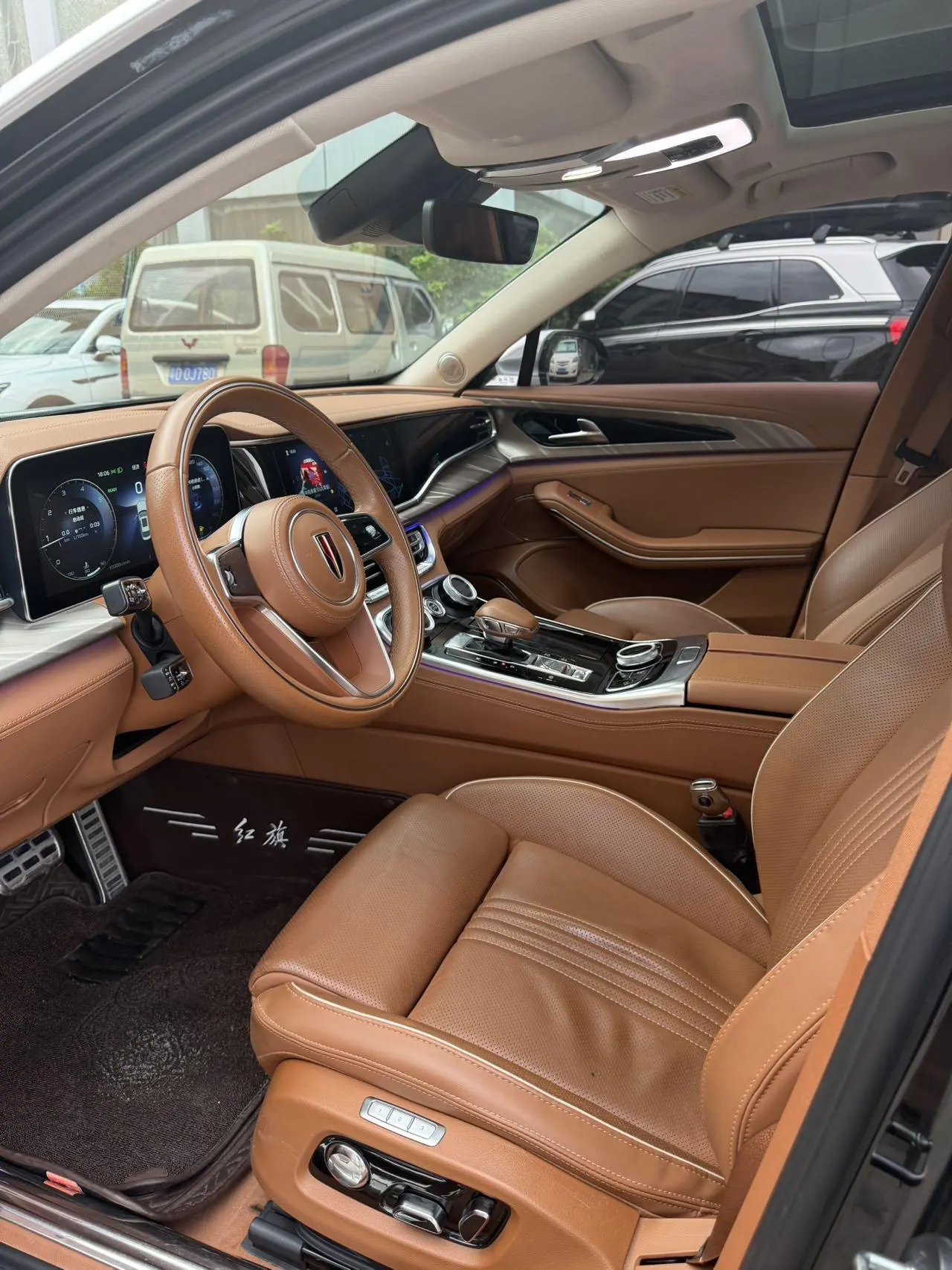 HongQi 2020 H9 48V 2.0T Zhilian Flag Edition Automatic Gear 4
