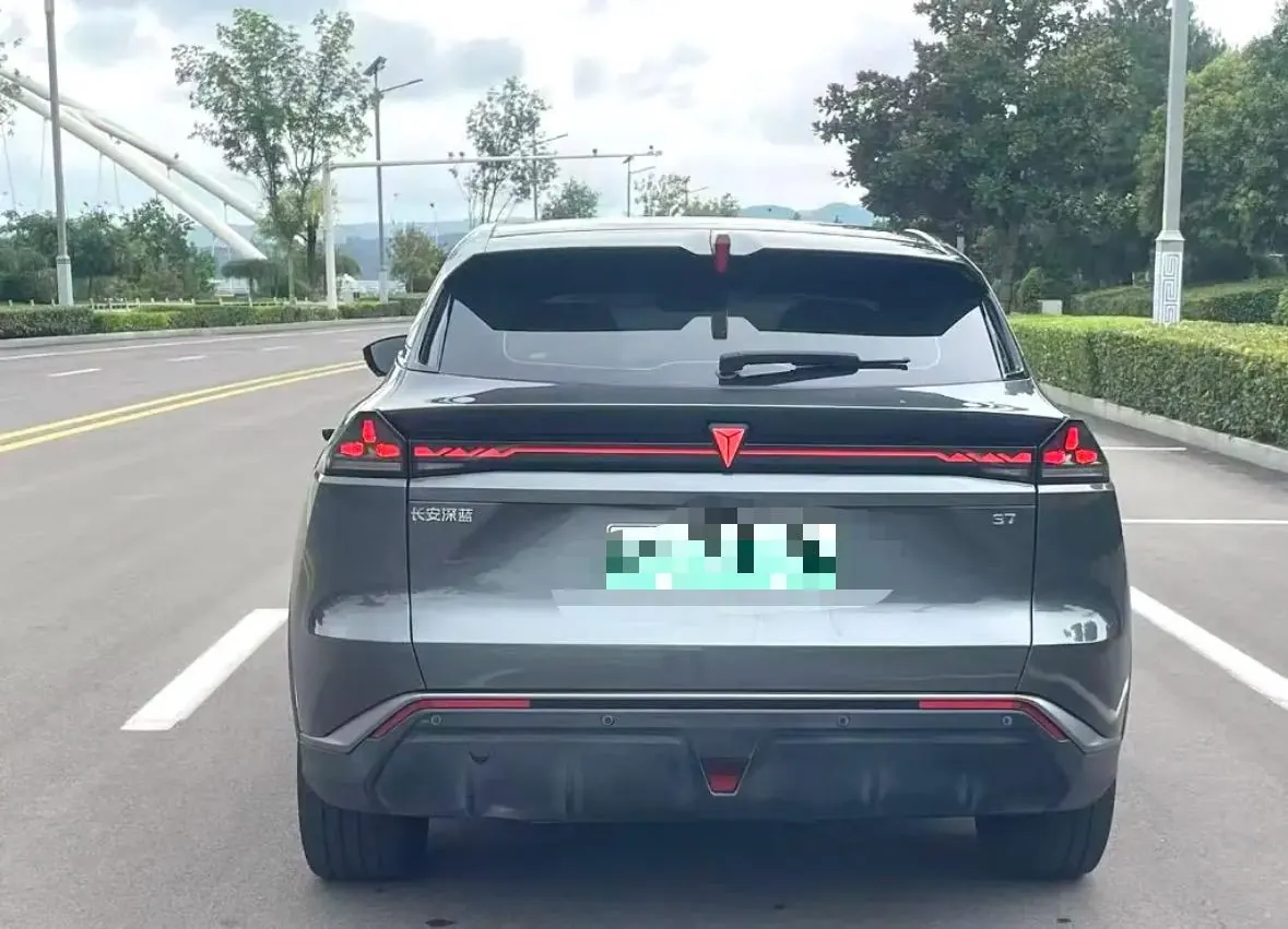 ChangAn Deepal 2023 S 7 200 Max Range-extended Automatic Gear 3