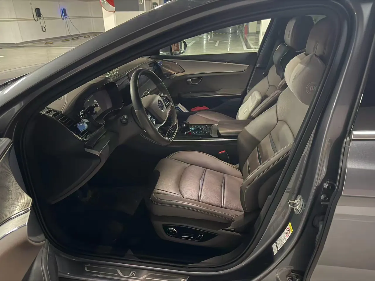 BYD 2020 Han DM 2.0T four-wheel drive performance version luxury automatic gear 10