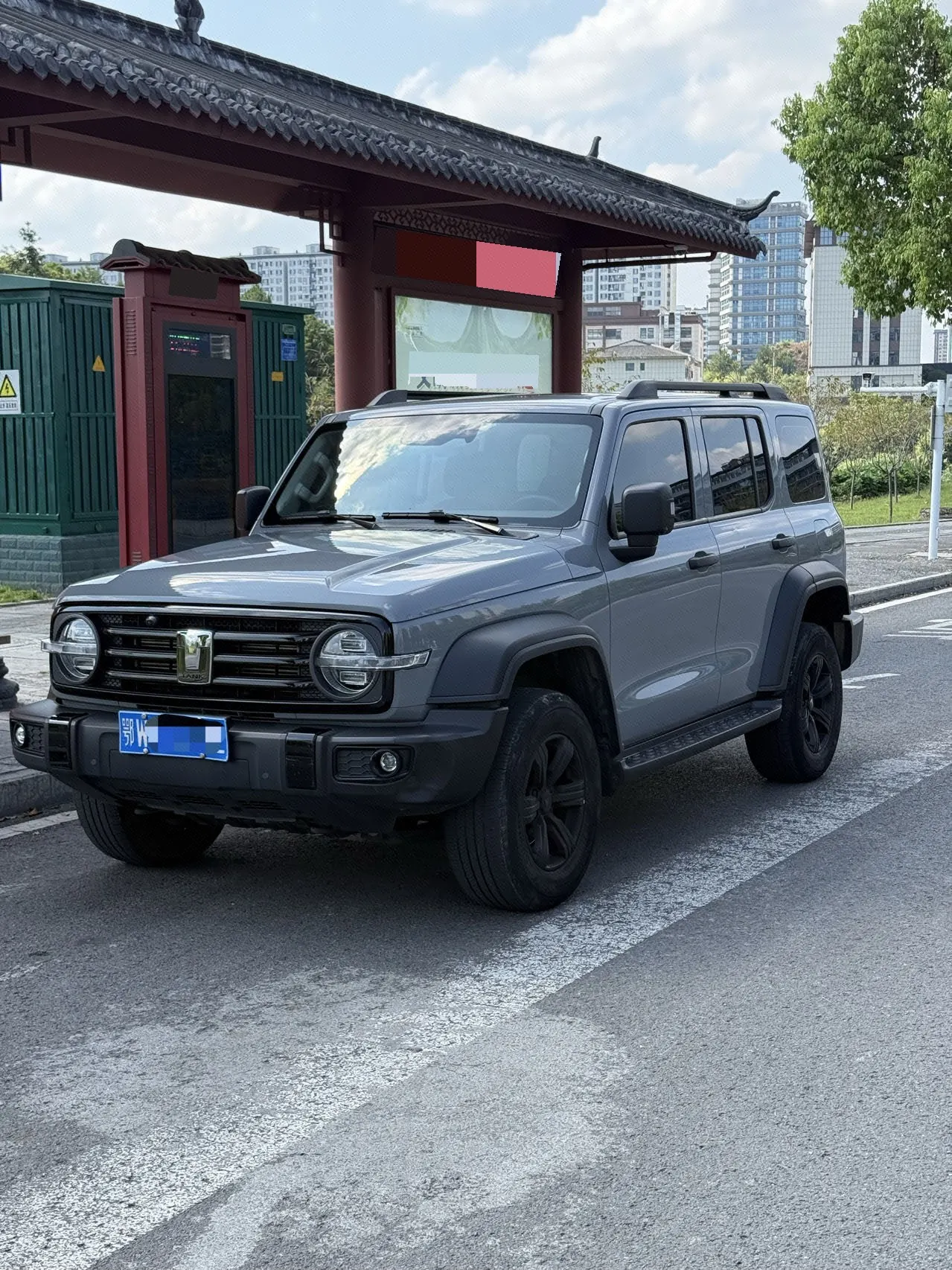 Open image lightbox: Tank 2023 Tank 300 2.0T Off-Road Challenger Automatic Gear