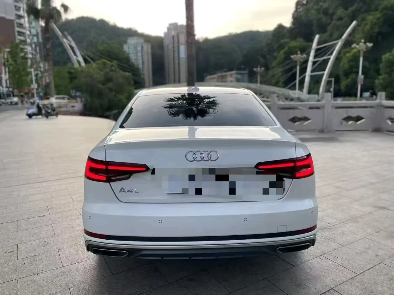 Audi 2020 A4L 2.0TFSI 40TFSI Fashion Elegant Automatic 2