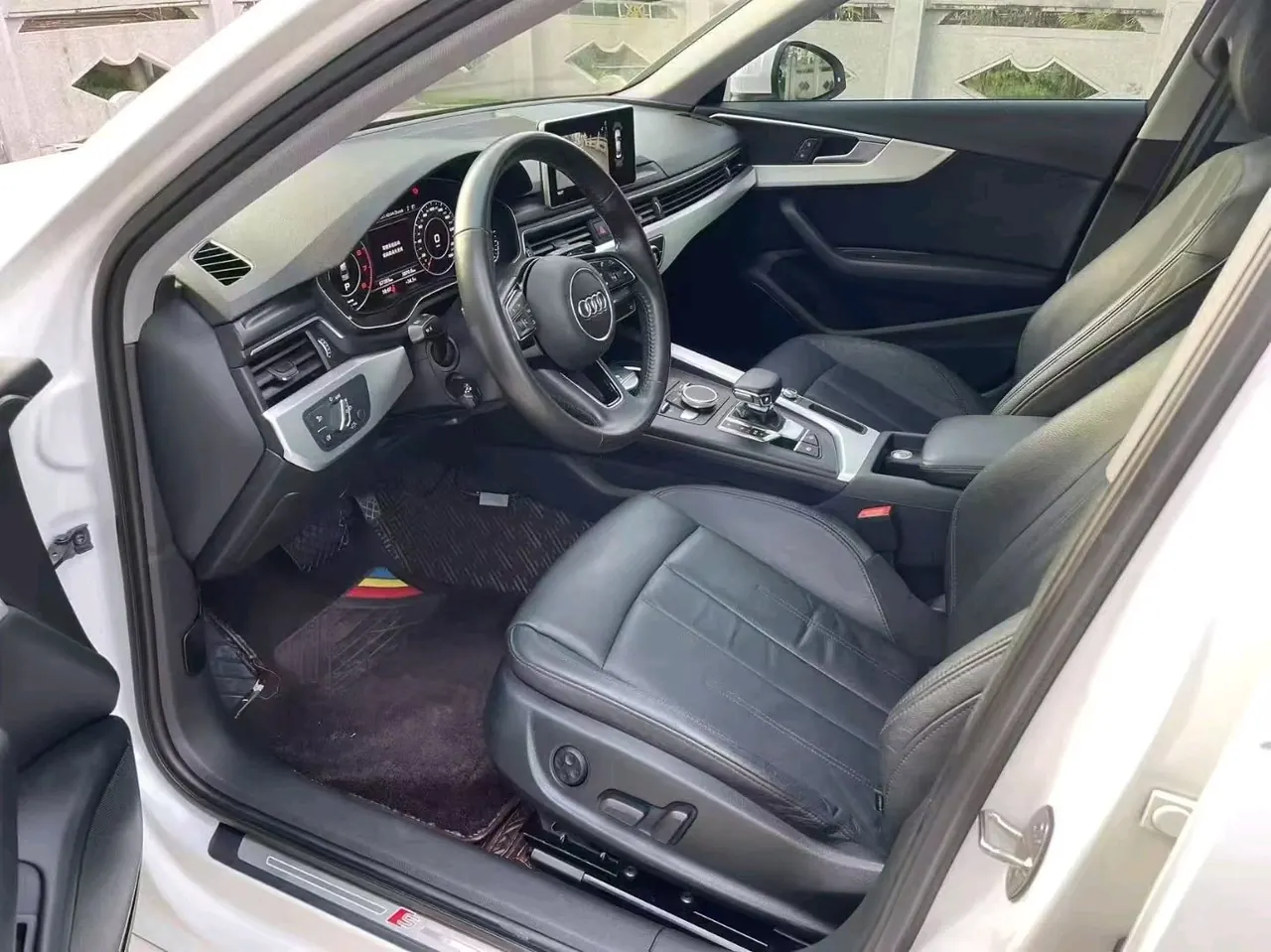 Audi 2020 A4L 2.0TFSI 40TFSI Fashion Elegant Automatic 5