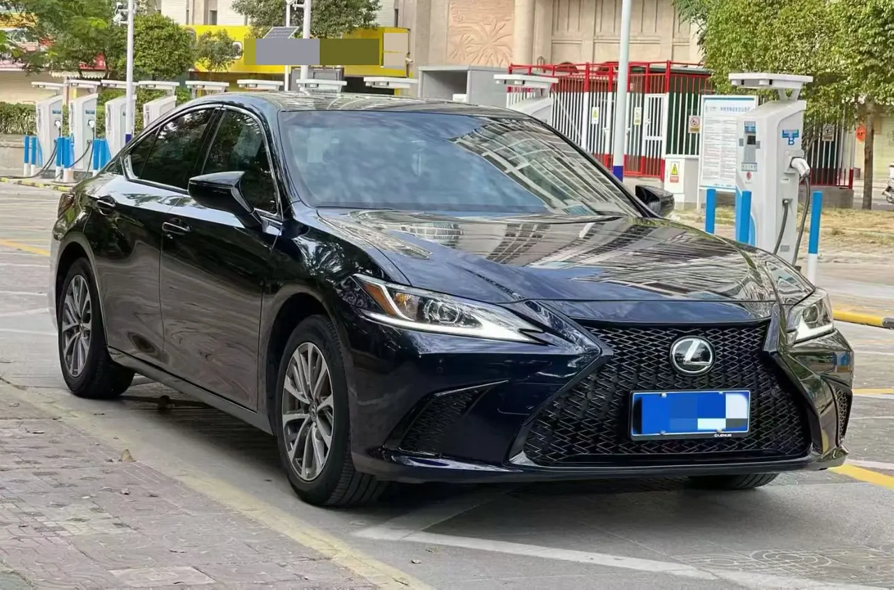 Lexus ES (Imported) 2020 ES200 2.0 Stepless Premium Edition Automatic Gear 2