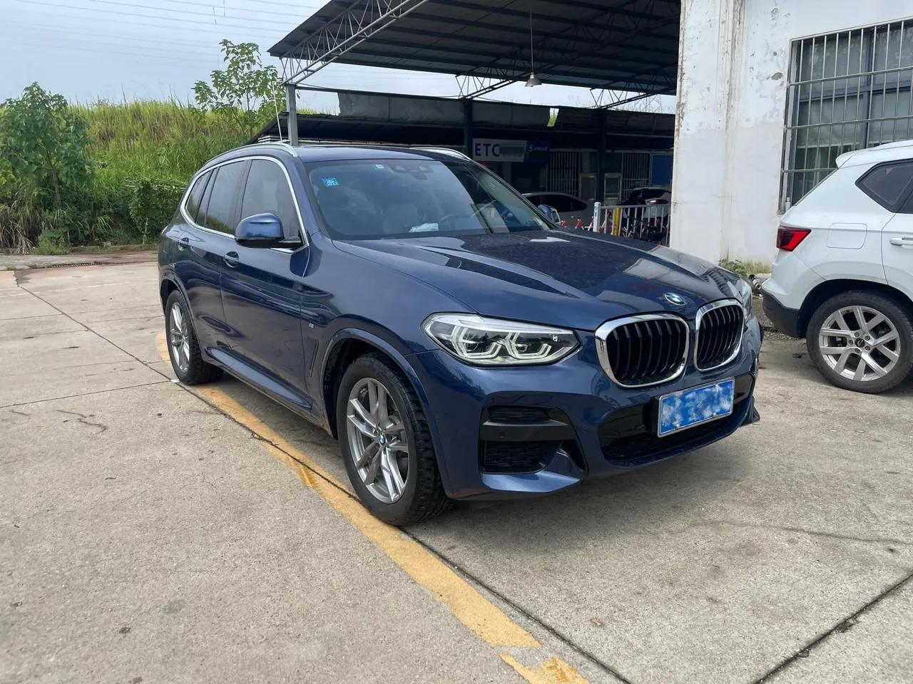 BMW 2020 X3 xDrive28i 2.0T M sports suit automatic gear 2