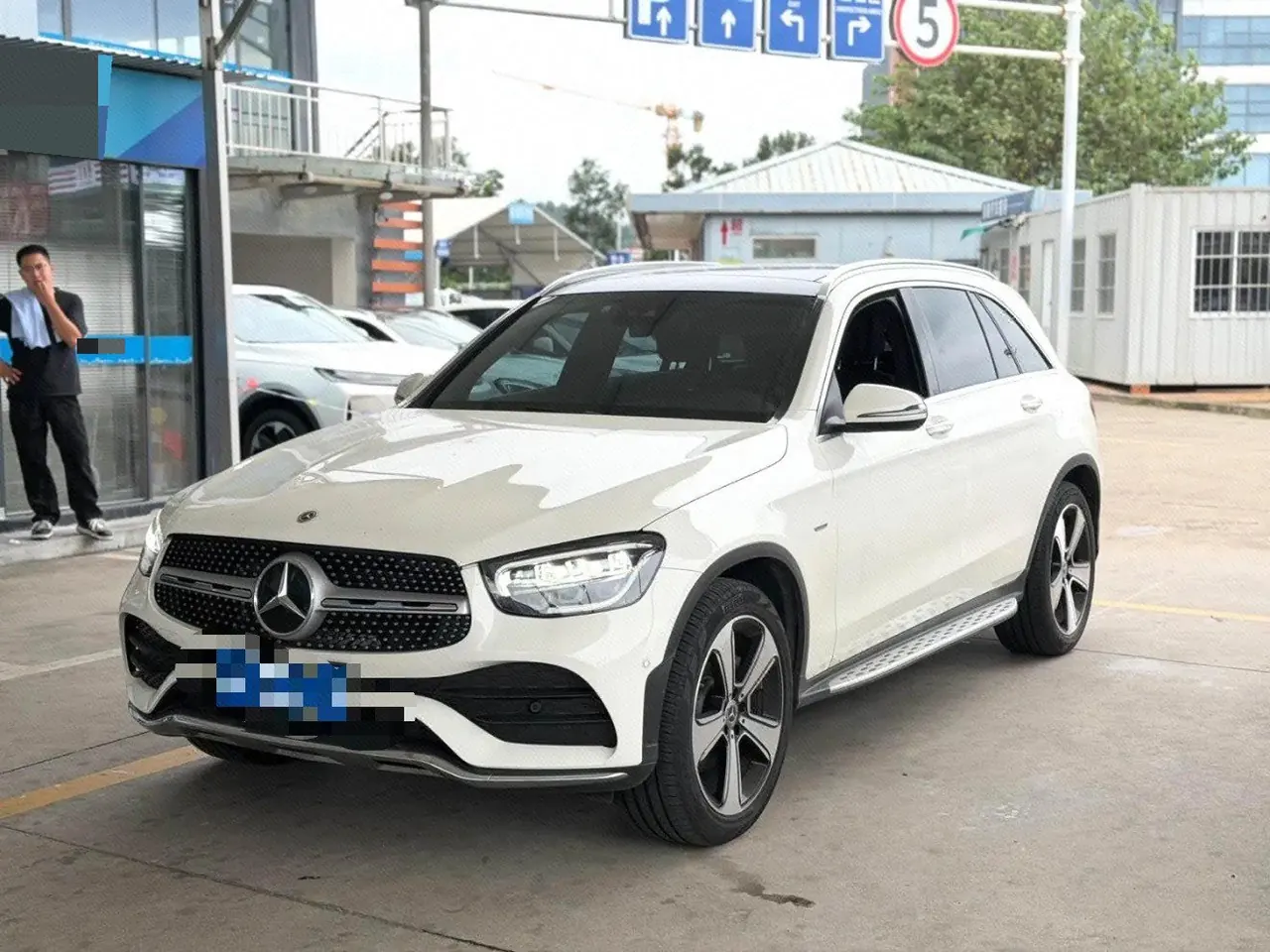 打开图片灯箱:Mercedes Benz 2022 GLC 300 L 4MATIC 2.0T Dynamic Zhen Tibetan Edition Automatic Gear
