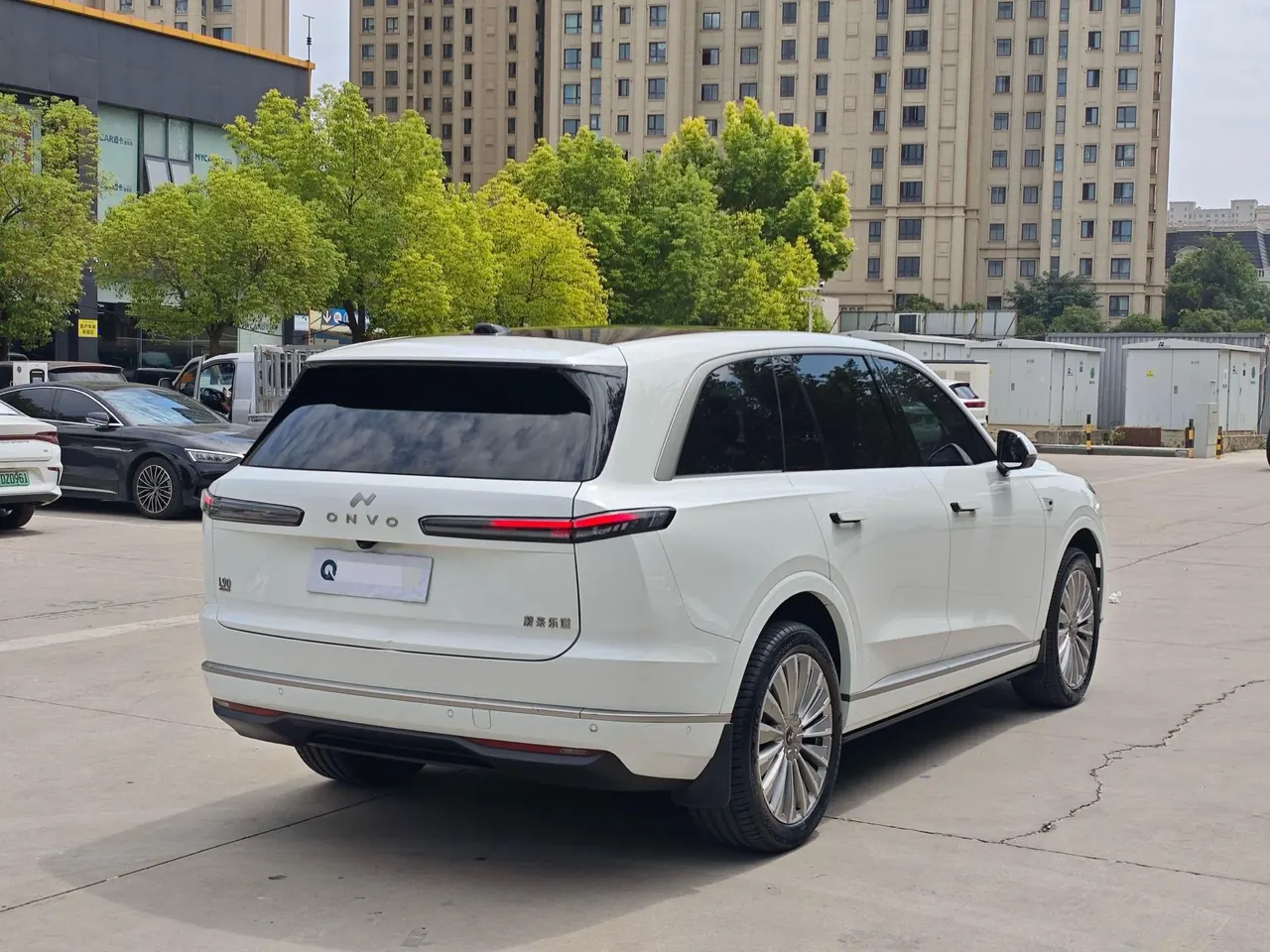 ONVO 2025 L90 Max six-seat automatic gear 4